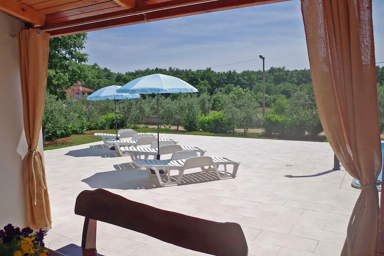 Dream House For 4 Pax In Muntic With Pool Villa Pula Сasa de vacaciones