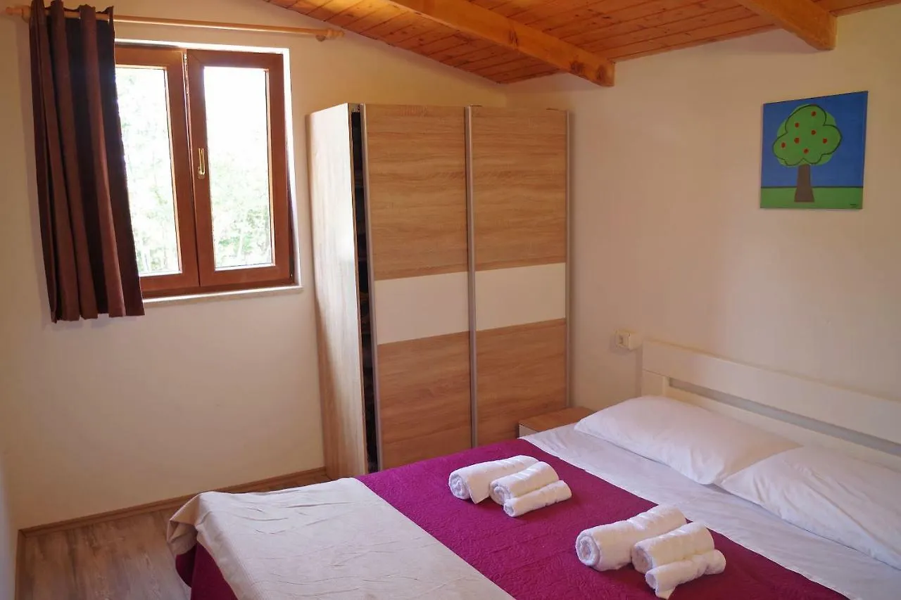 Dream House For 4 Pax In Muntic With Pool Villa Pula